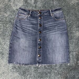 Abercrombie & Fitch Raw Hem Snap Front Mid-Wash Denim Skirt Women’s Size 27